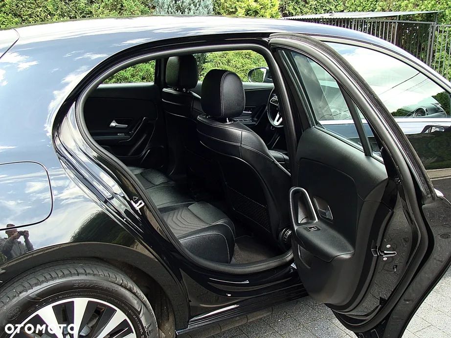 Mercedes-Benz Klasa A 250 e PHEV Progressive 8G-DCT - 13