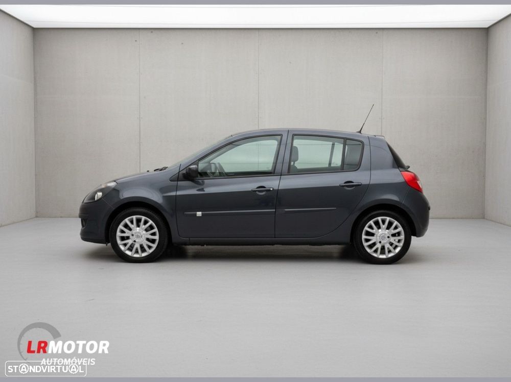 Renault Clio 1.5 dCi Dynamique S - 3