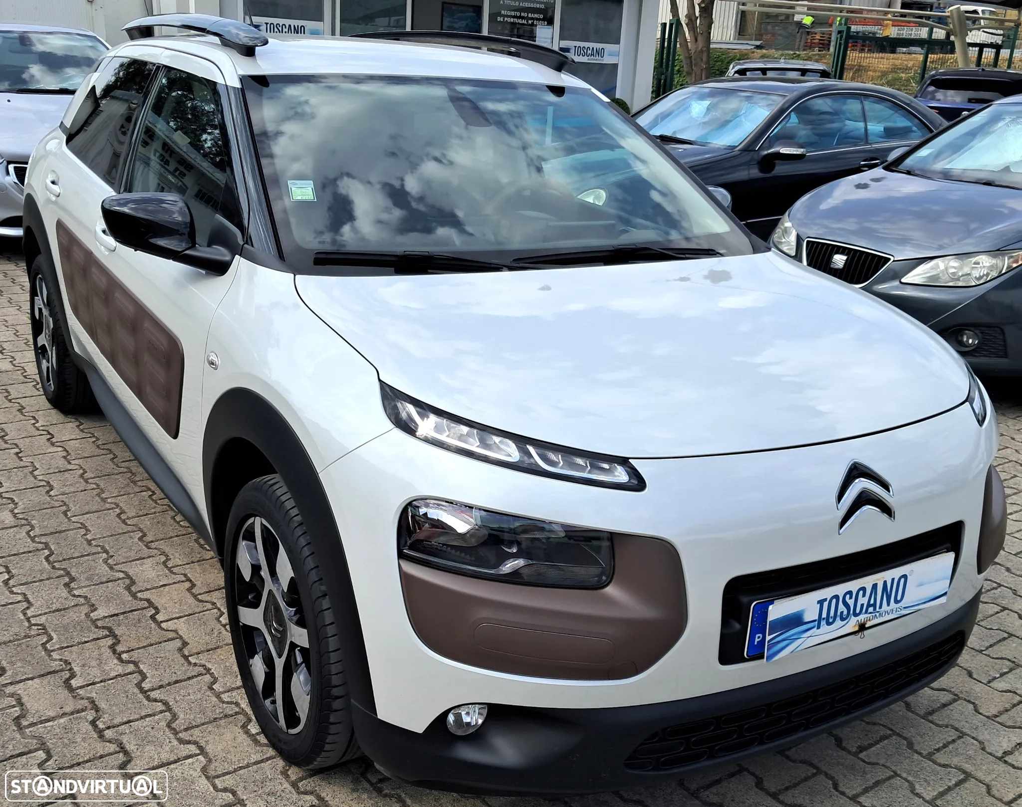 Citroën C4 Cactus 1.2 PureTech Shine - 4