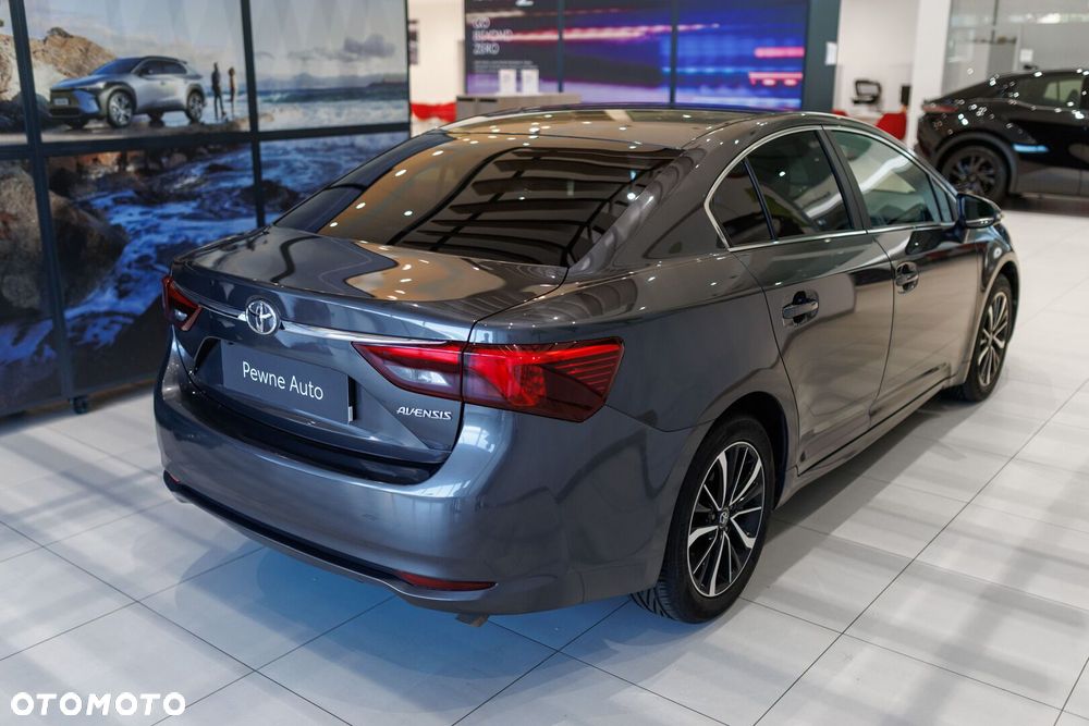 Toyota Avensis 2.0 D-4D Premium - 20