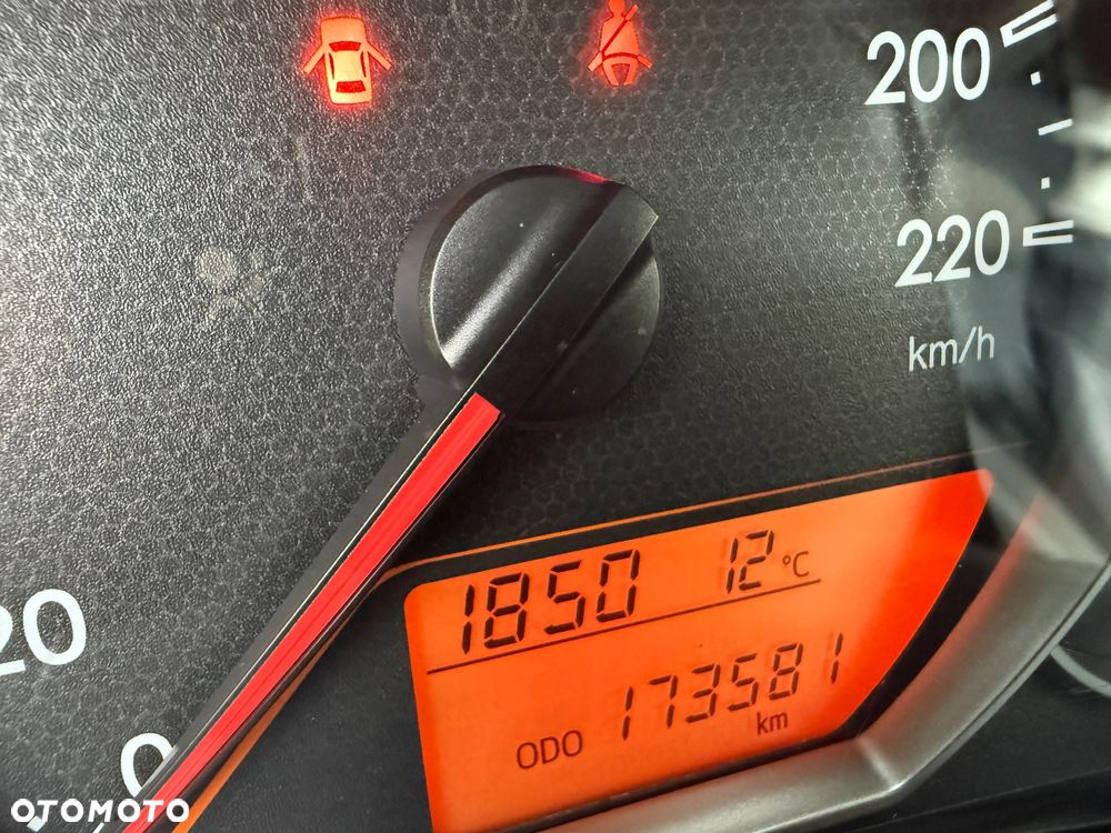 Toyota Verso S 1.33 Life - 23