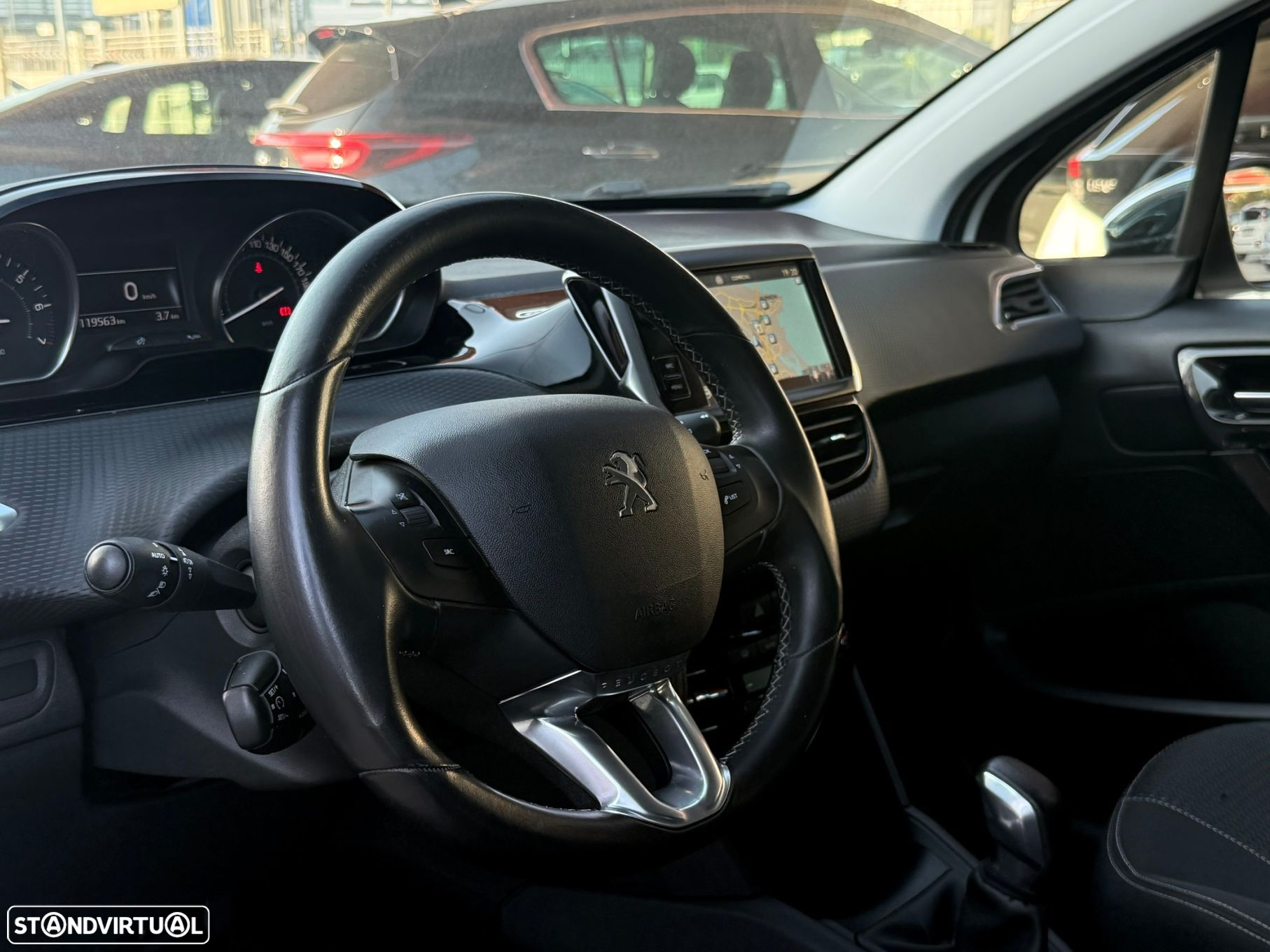 Peugeot 208 1.2 PureTech Style - 5