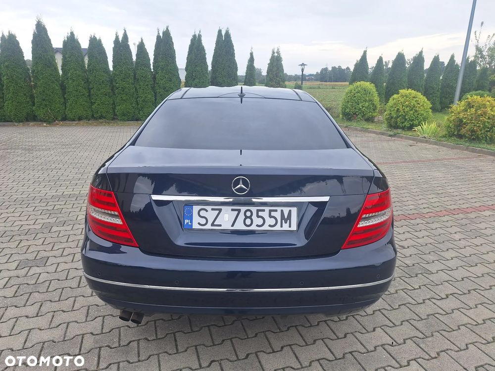 Mercedes-Benz Klasa C 180 Coupe BlueEFFICIENCY 7G-TRONIC - 6