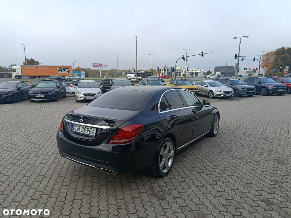 Mercedes-Benz Klasa C 200 4-Matic 7G-TRONIC - 3