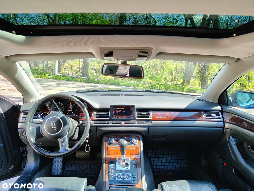 Audi A8 4.2 Quattro - 7
