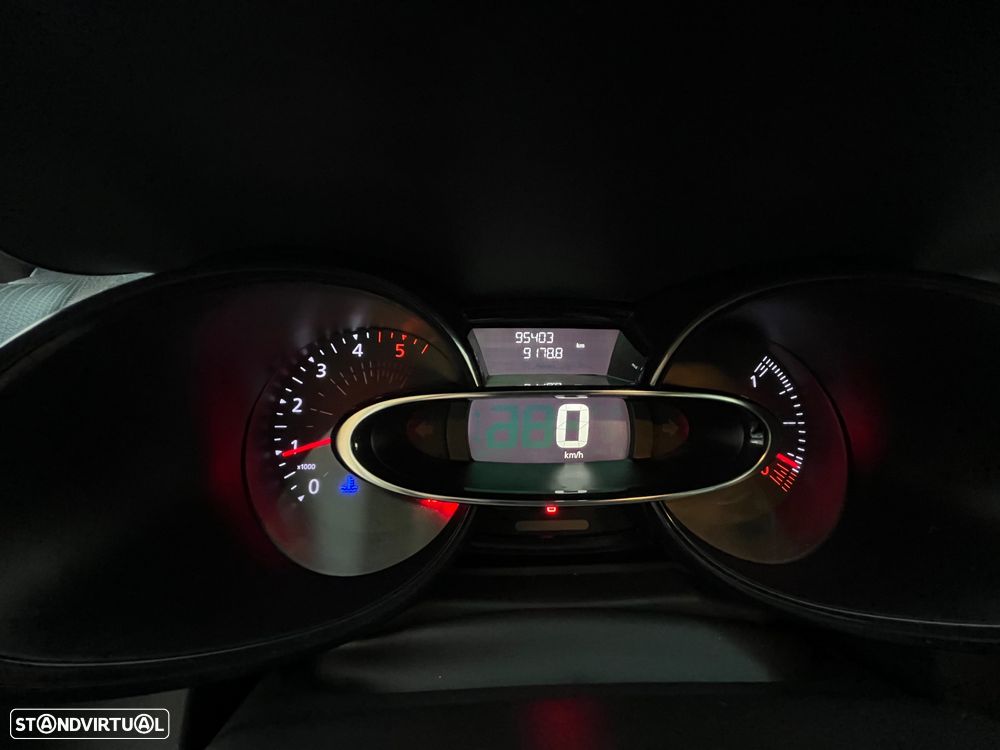 Renault Clio 1.5 dCi Zen C/PM+Pneu+P.R&Go - 12