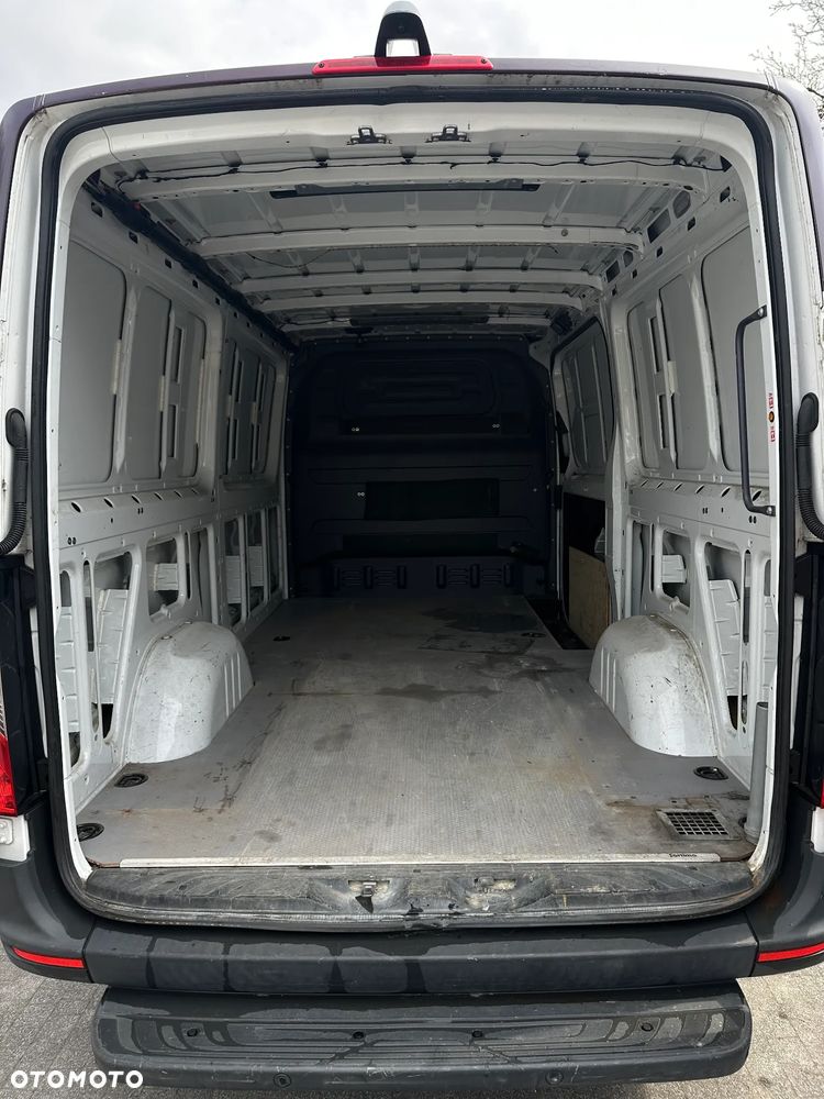 Mercedes-Benz Sprinter - 4