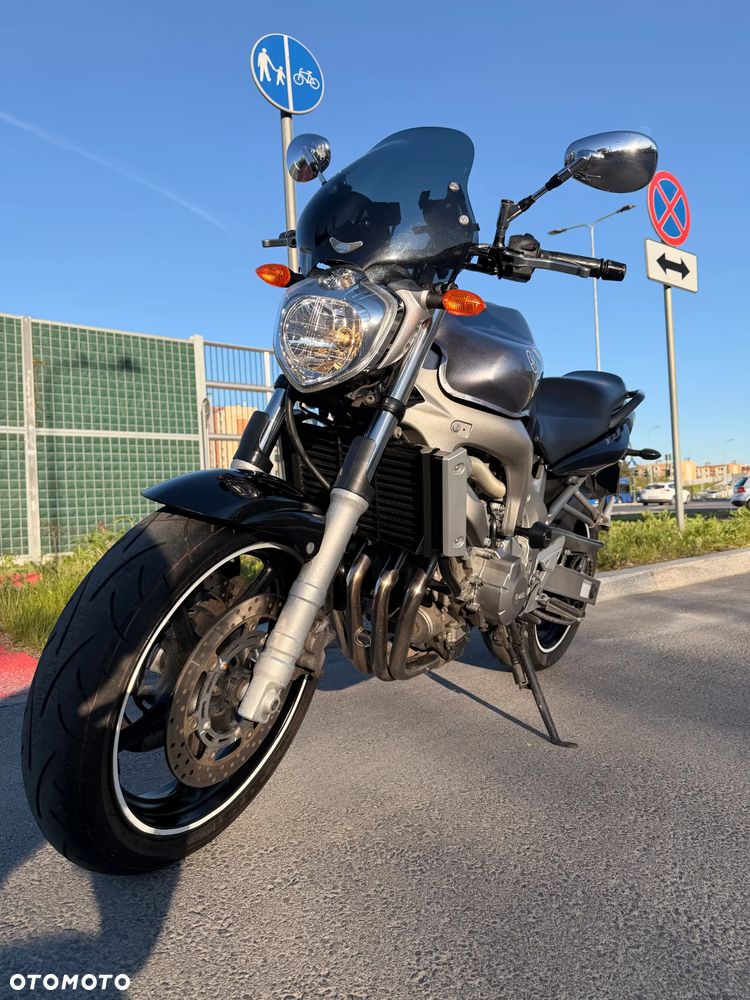 Yamaha FZ6 - 24