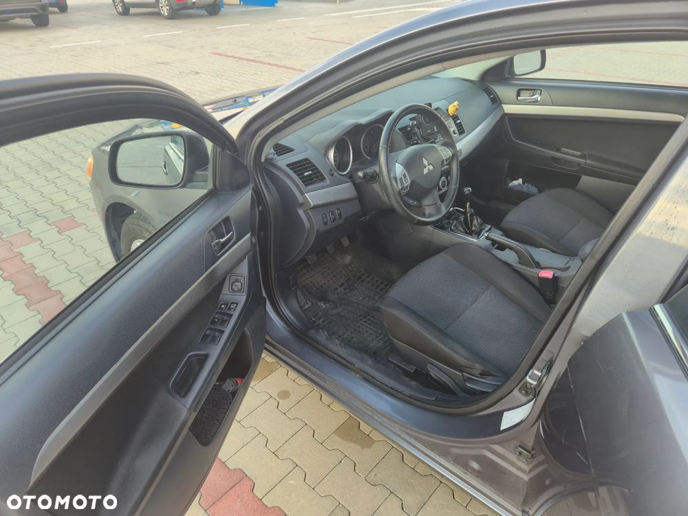 Mitsubishi Lancer 1.8 Inform - 7