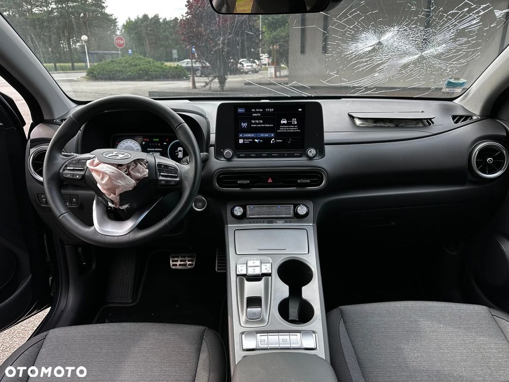 Hyundai Kona - 8