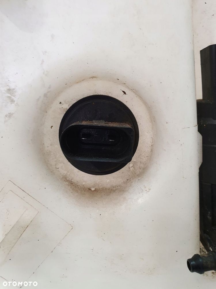 zbiorniczek spryskiwaczy 1k0955453q xenon skoda yeti 5l 2.0 tdi 15r - 7