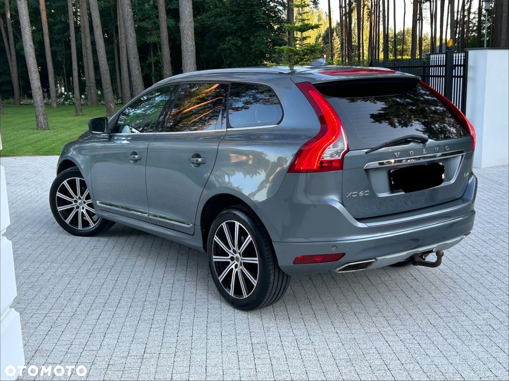 Volvo XC 60 - 4