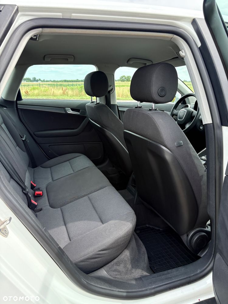 Audi A3 Sportback 1.6 TDI DPF Attraction - 18