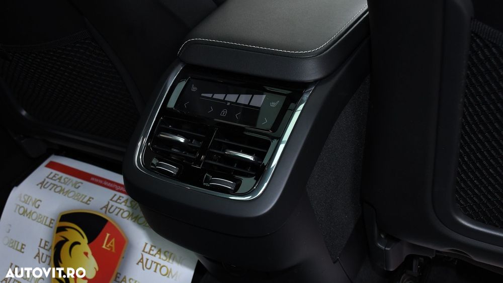 Volvo XC 60 B5 D AWD Ultimate Dark - 20