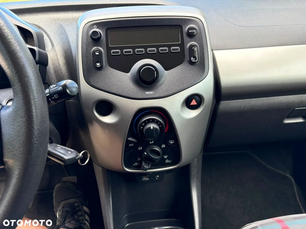 Peugeot 108 - 8