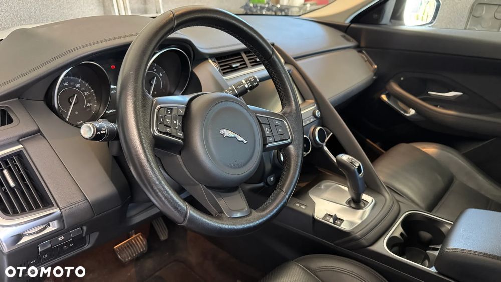 Jaguar E-Pace 2.0 i4P AWD S - 10