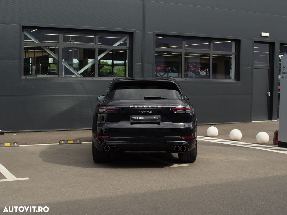 Porsche Cayenne - 5