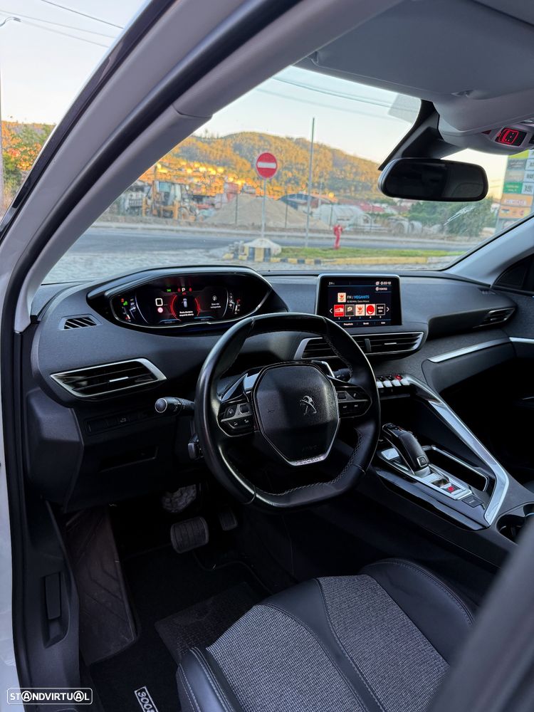 Peugeot 3008 PureTech 130 Stop & Start EAT6 Allure - 13