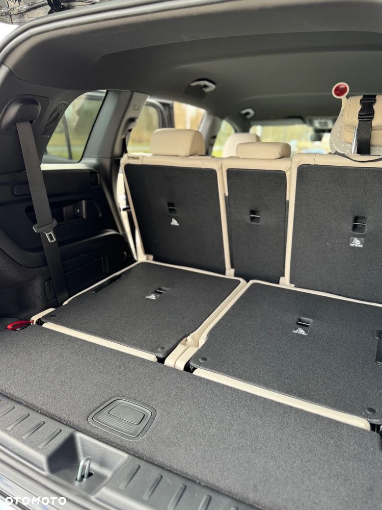 Mercedes-Benz GLB - 26