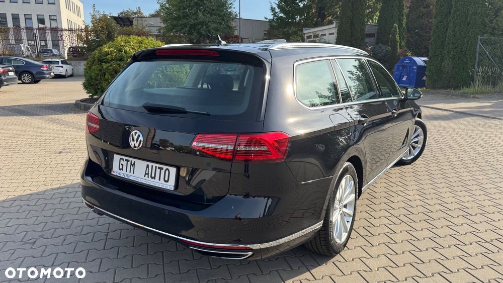 Volkswagen Passat 2.0 TSI (BlueMotion Technology) 4Motion DSG Highline - 16