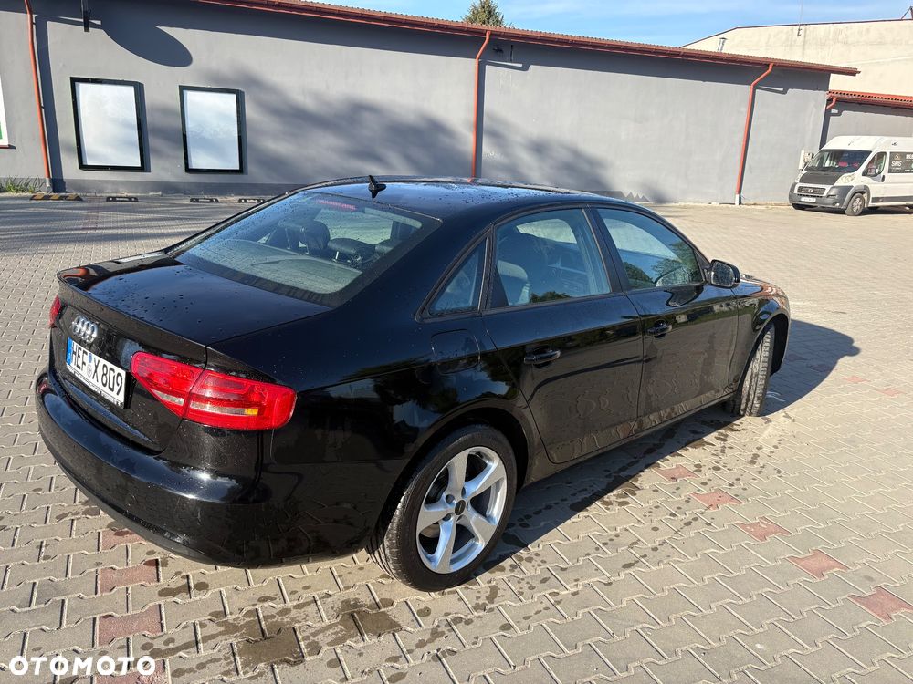 Audi A4 Limousine 2.0 TDI DPF clean diesel multitronic S line Sportpaket - 4