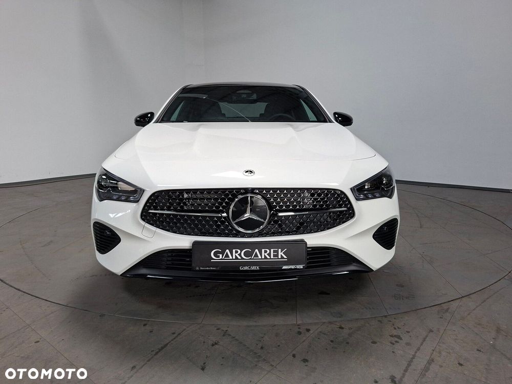 Mercedes-Benz CLA - 4
