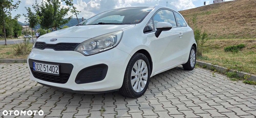 Kia Rio - 2