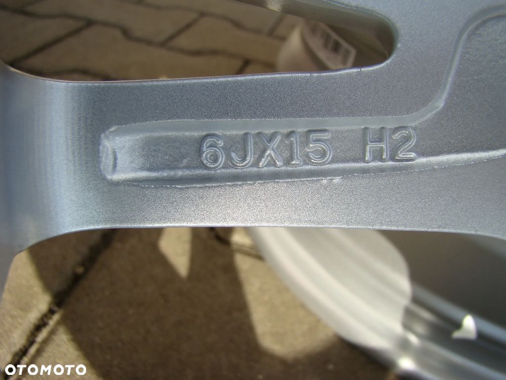 a452 5x100 Toyota Yaris Verso S Prius 6jx15 - 8