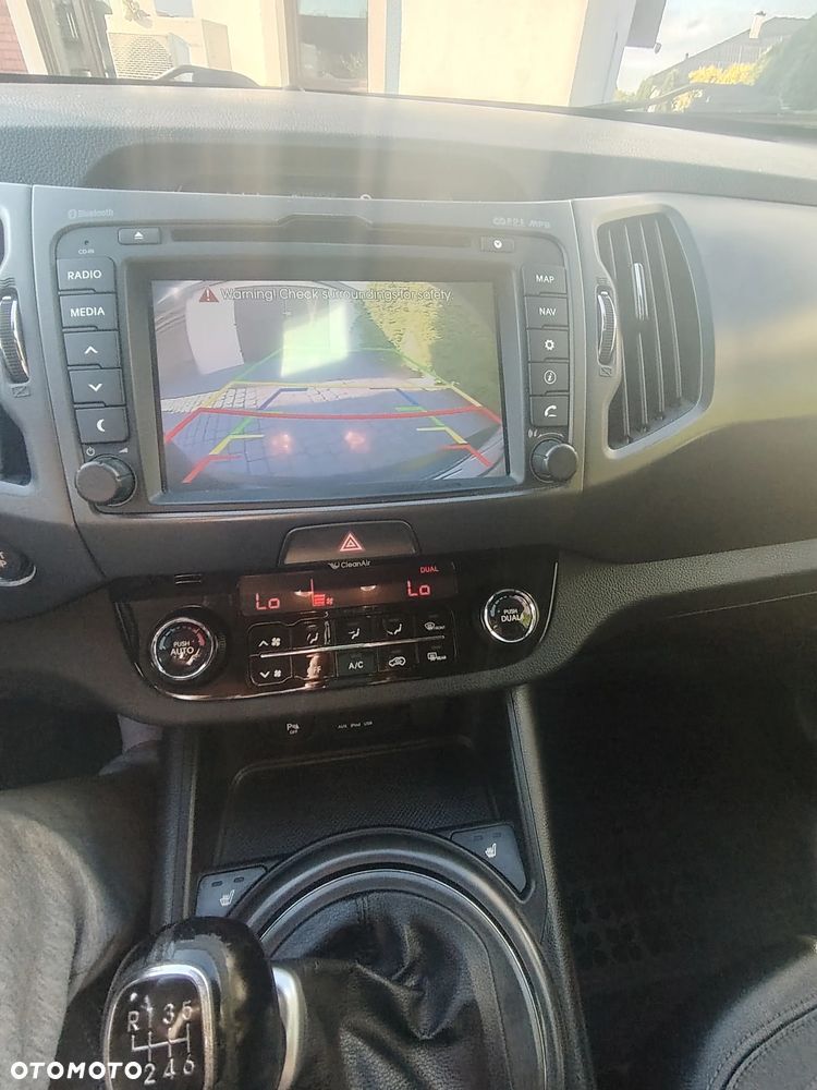 Kia Sportage 2.0 CRDI XL - 10
