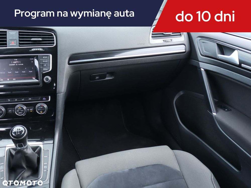 Volkswagen Golf Variant - 10