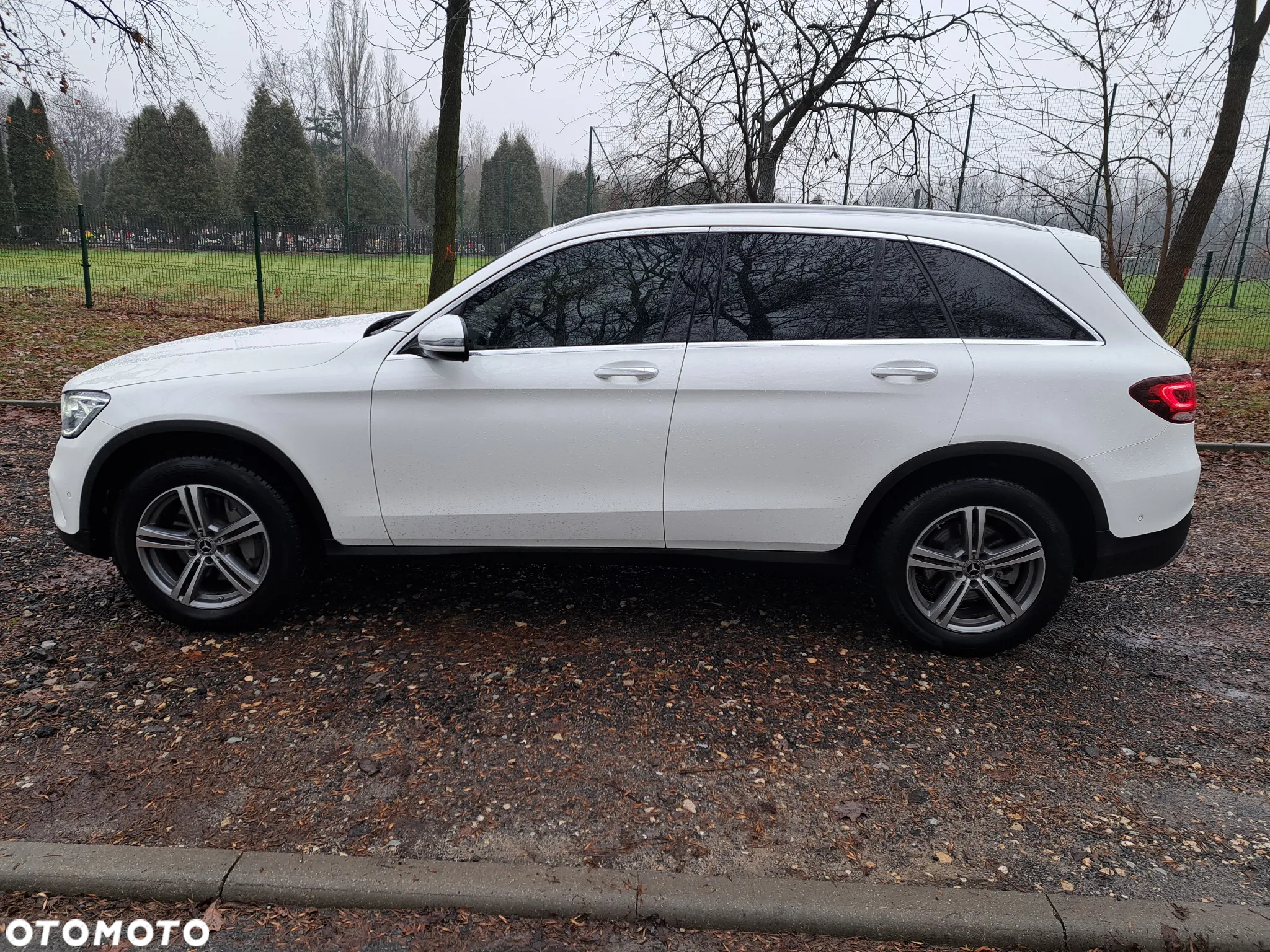 Mercedes-Benz GLC 300 4Matic 9G-TRONIC Exclusive - 25