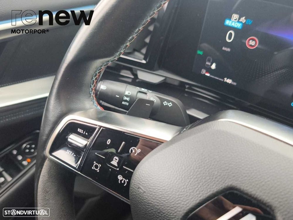 Renault Austral 1.2 E-Tech Iconic Espirit - 14