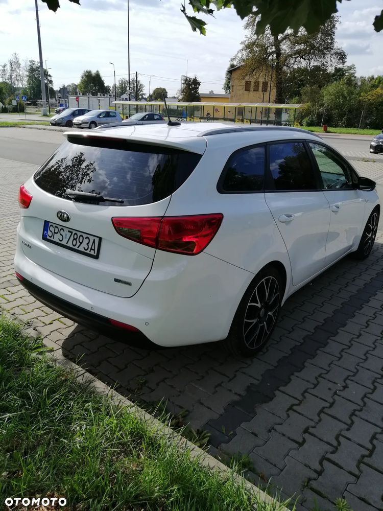 Kia Ceed Cee'd 1.6 GDI M - 6