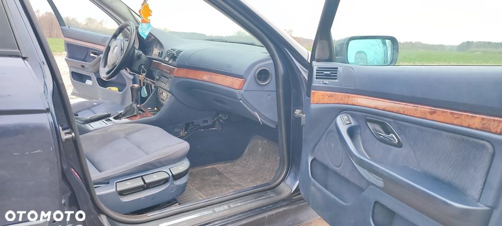 BMW Seria 5 ver-523i - 9