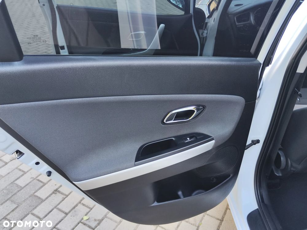 Kia Ceed - 29