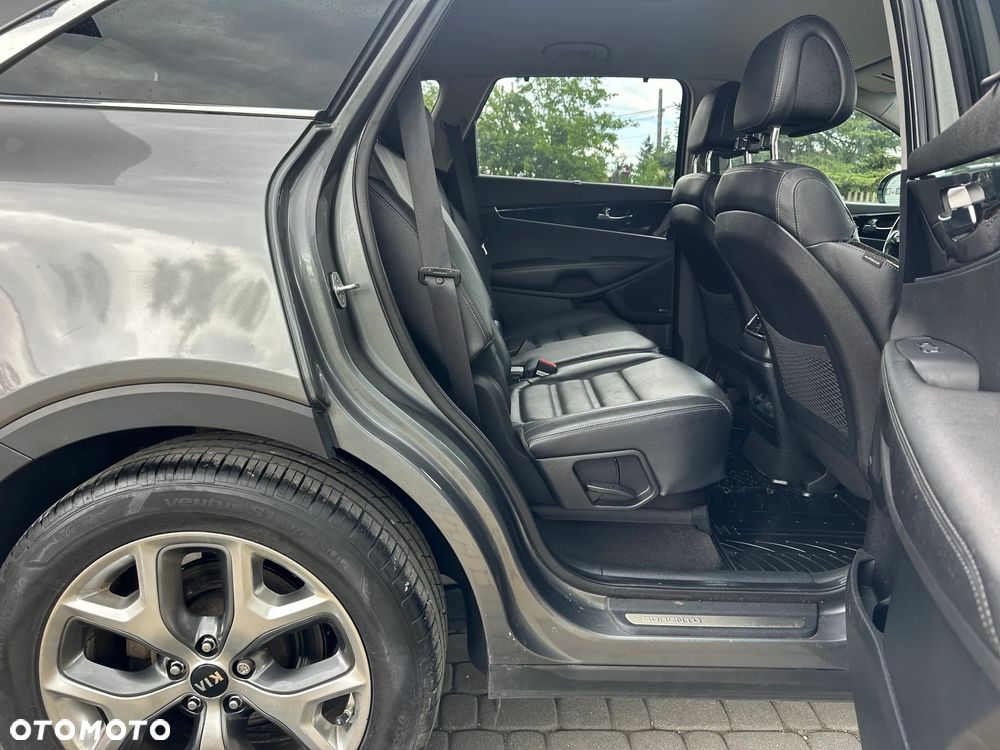 Kia Sorento - 13