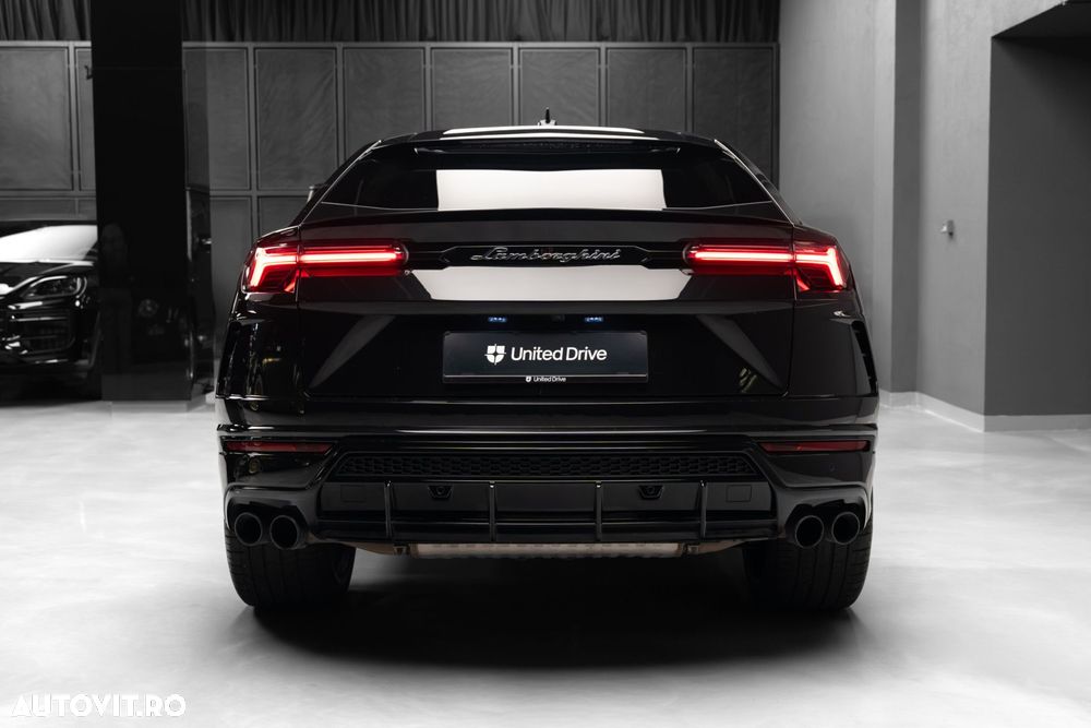 Lamborghini Urus - 38