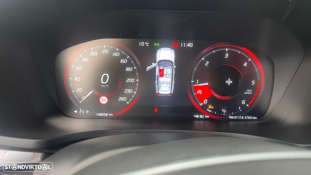 Volvo V60 D3 Momentum Pro - 23