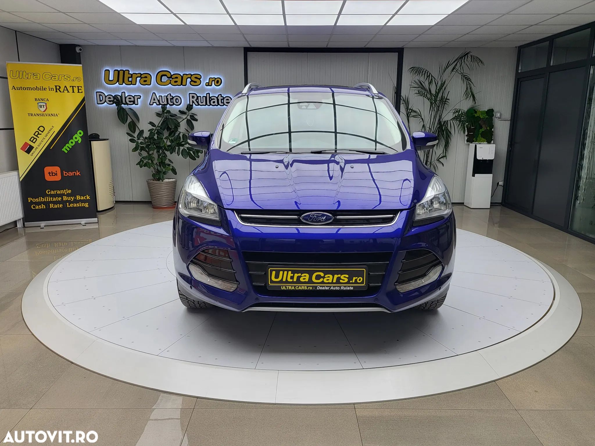 Ford Kuga - 1