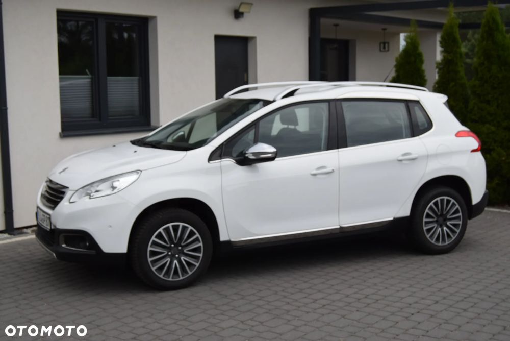 Peugeot 2008 120 VTI Allure - 3