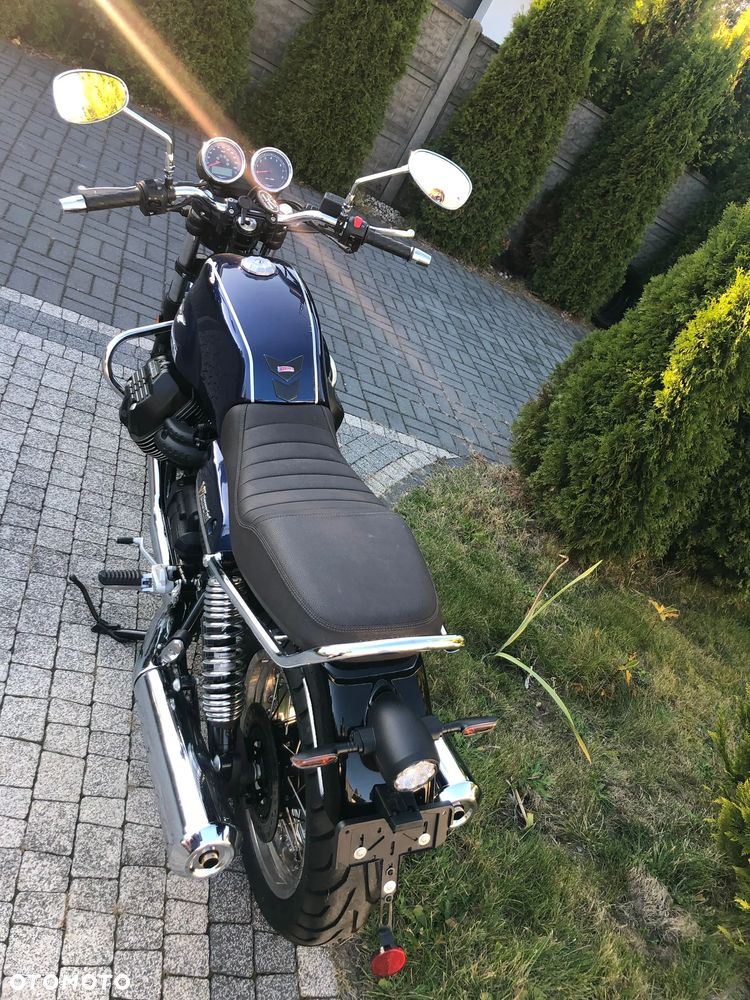 Moto Guzzi V7 - 6