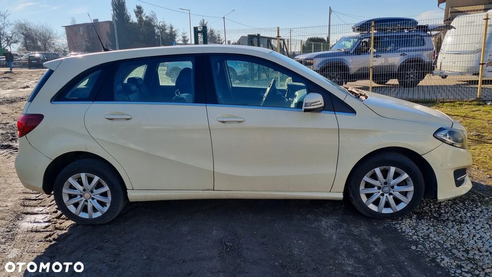 Mercedes-Benz Klasa B - 2