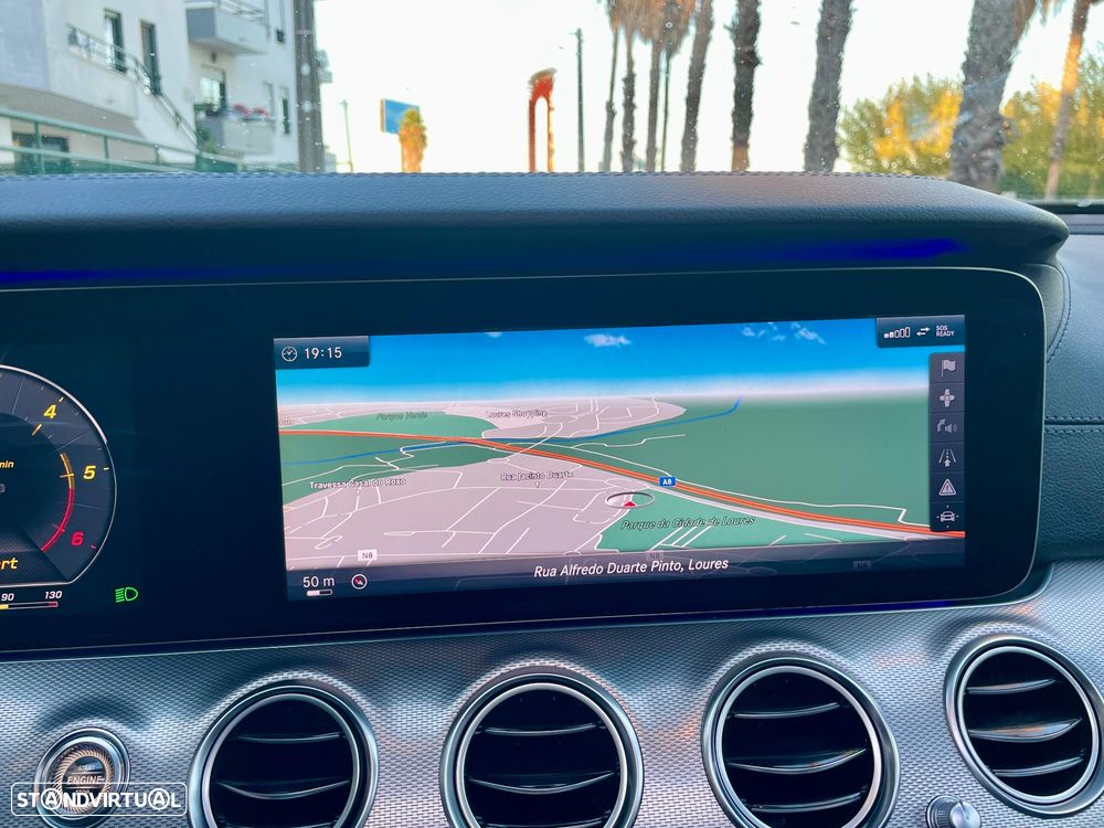 Mercedes-Benz E 220 d AMG Line - 33