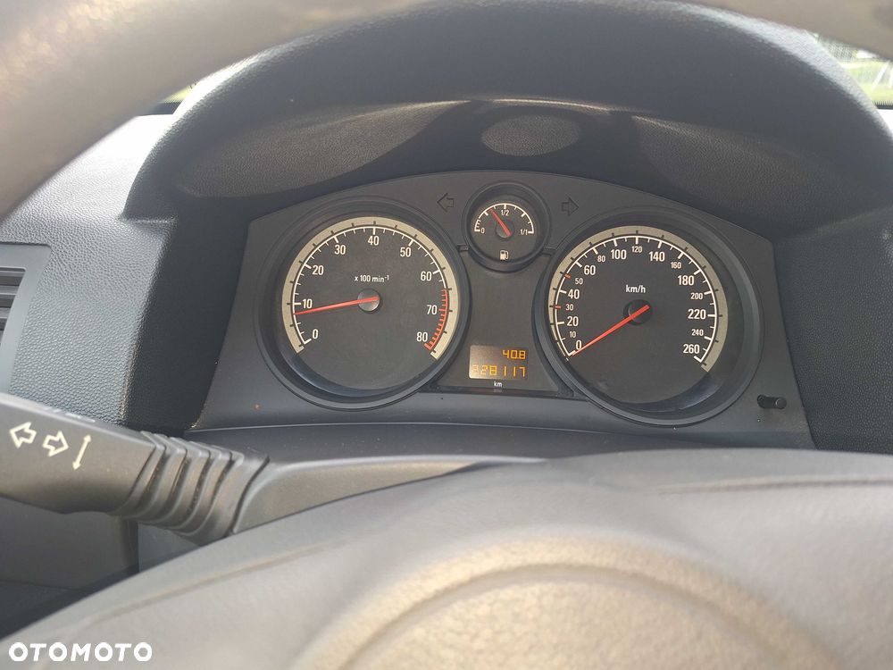 Opel Astra - 8