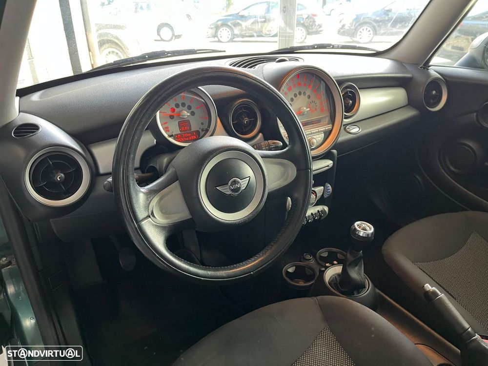 MINI 3 Portas Cooper D - 13