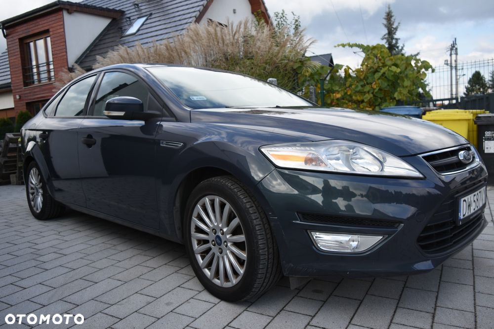 Ford Mondeo 2011 photo 2