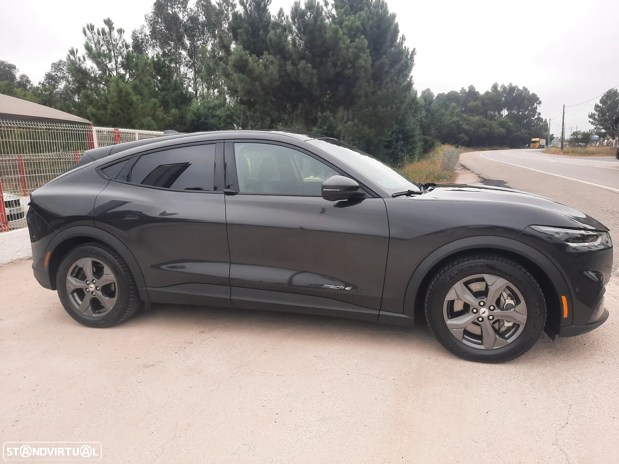 Ford Mustang Mach-E 98.7 kWh Premium - 10