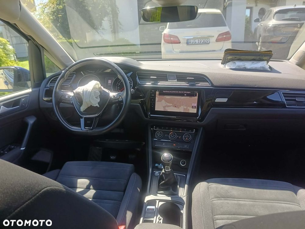Volkswagen Touran 1.6 TDI SCR (BlueMotion Technology) Trendline - 14