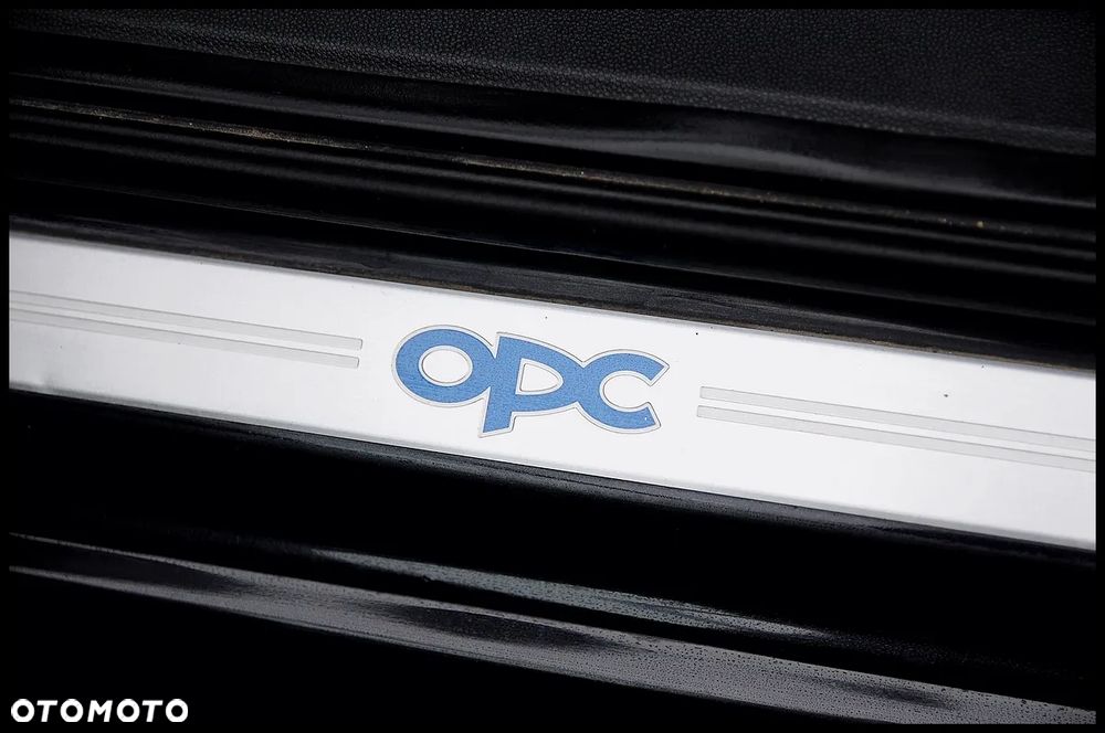 Opel Corsa 1.6 Turbo OPC - 8