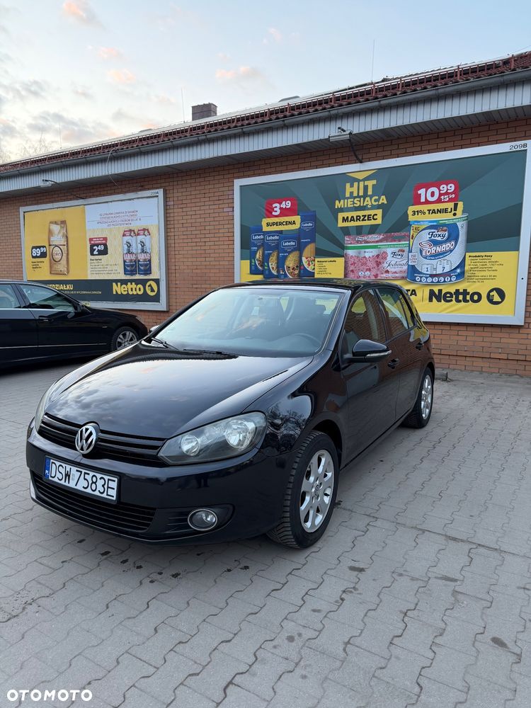 Volkswagen Golf - 2
